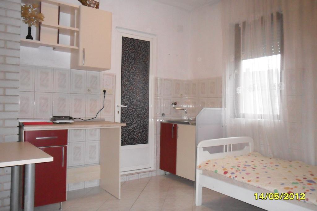 Ambient Apartments Struga Zimmer foto